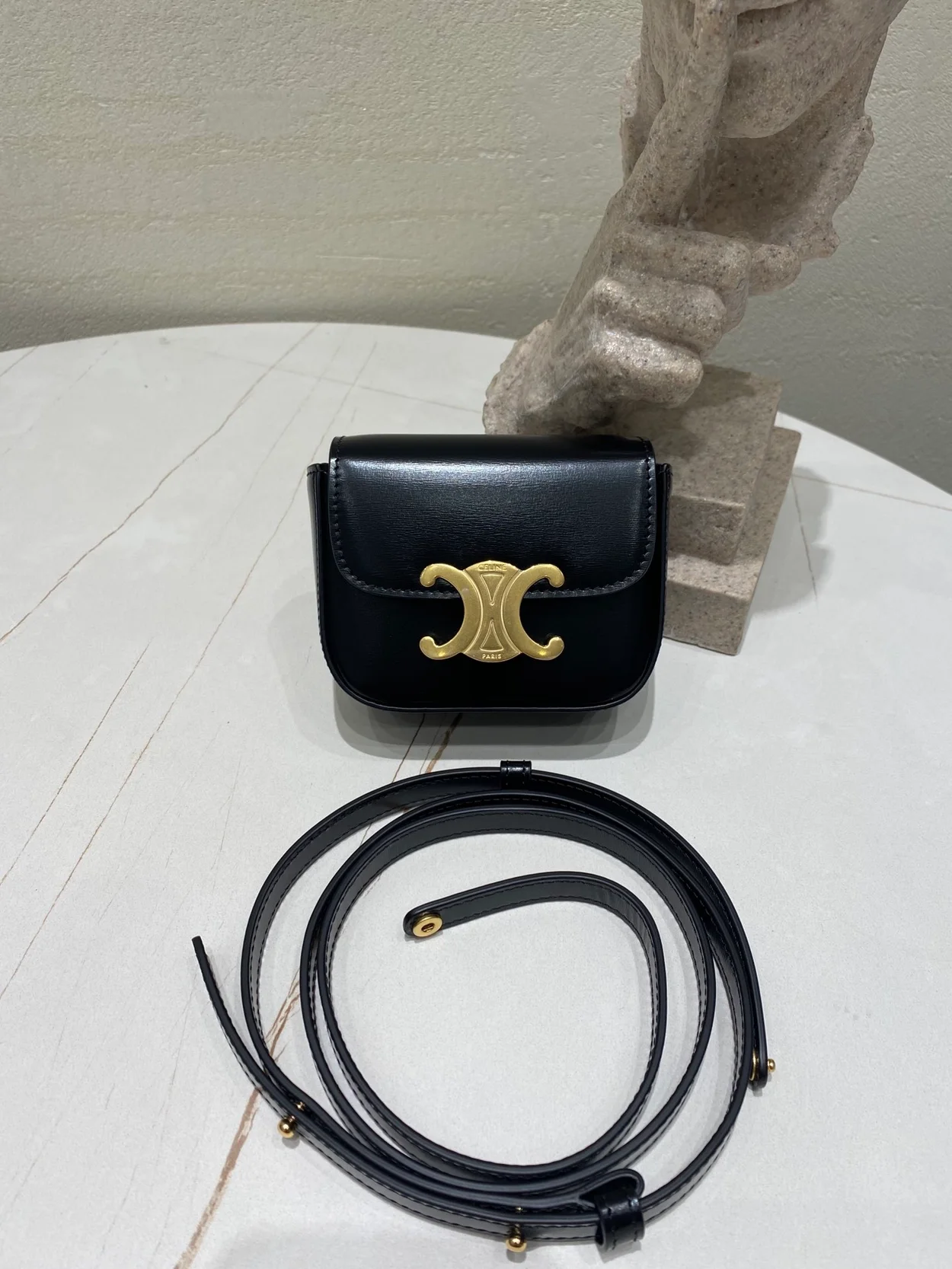 셀린느 미니 클로드 백 블랙