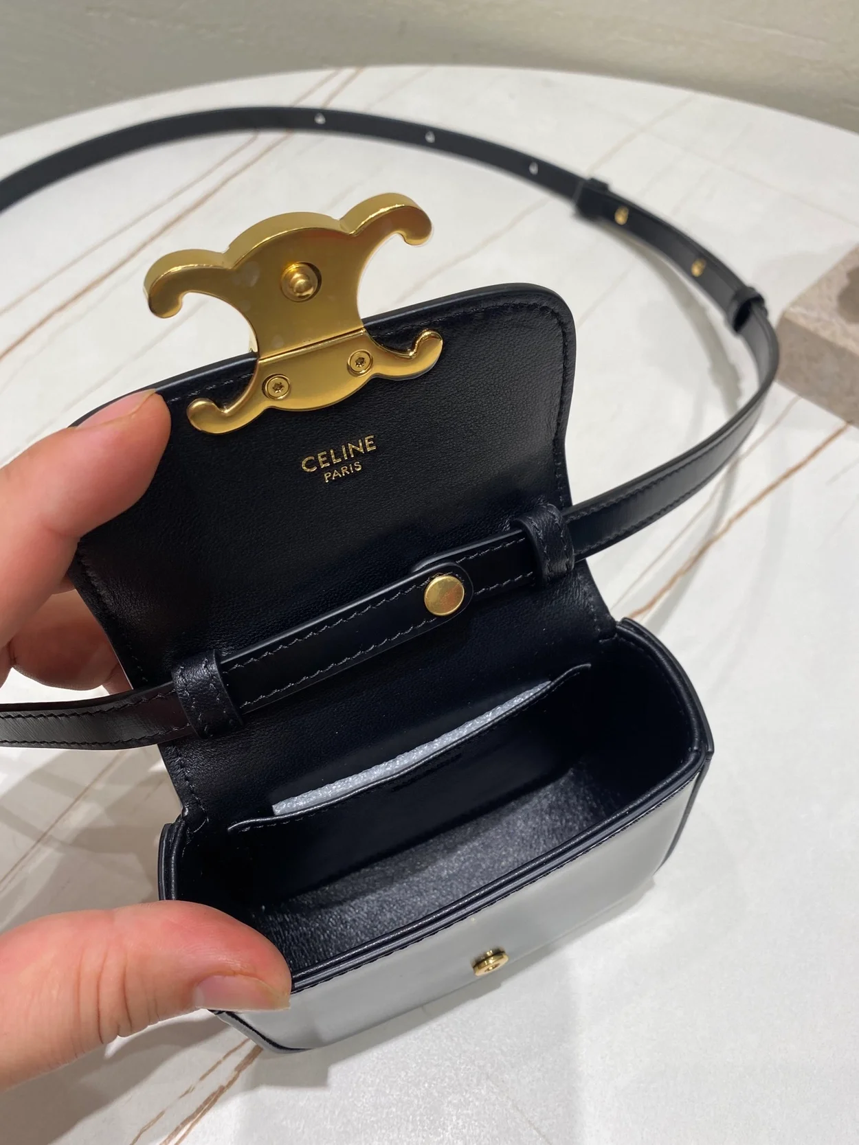 셀린느 미니 클로드 백 블랙