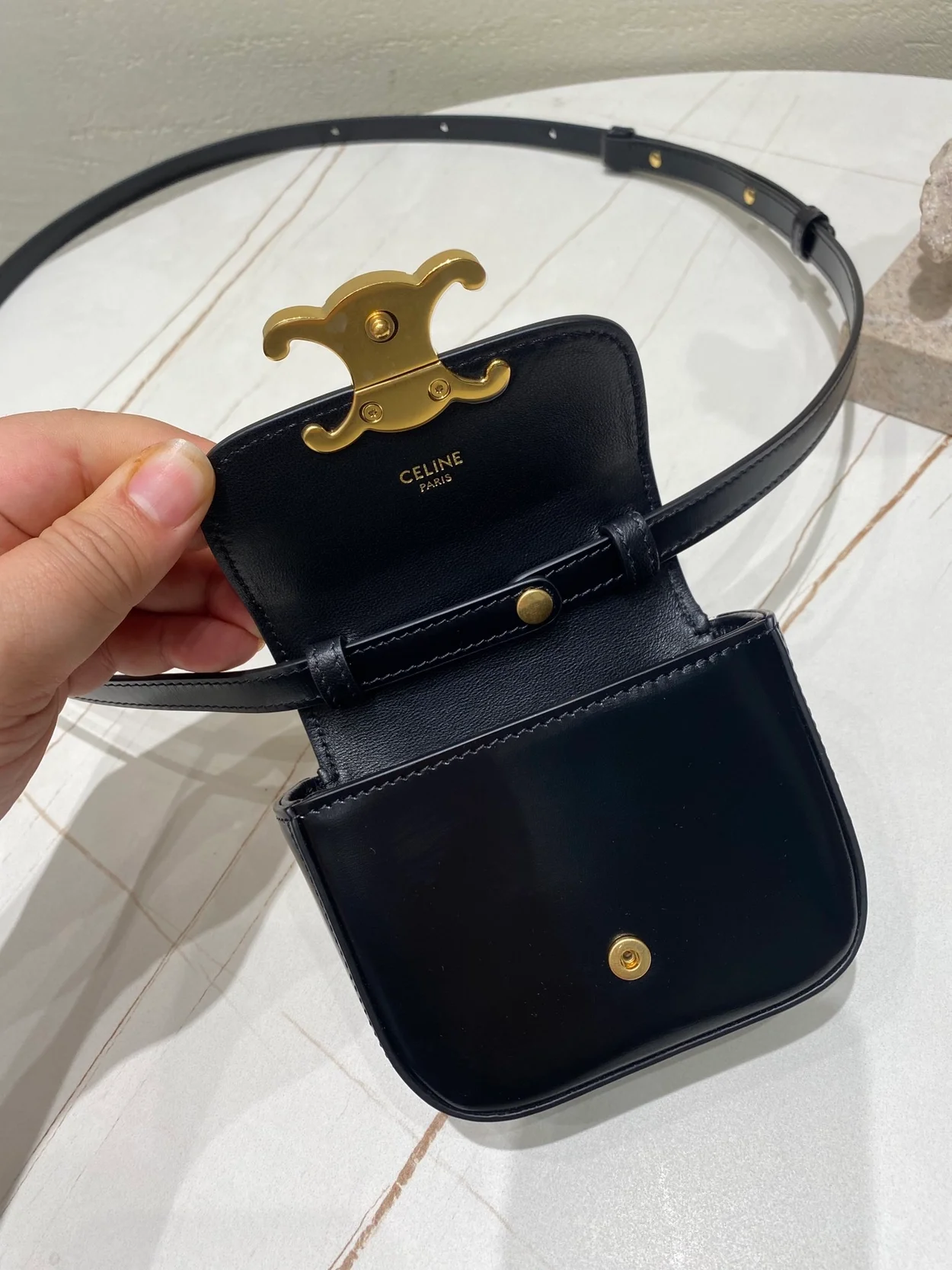 셀린느 미니 클로드 백 블랙