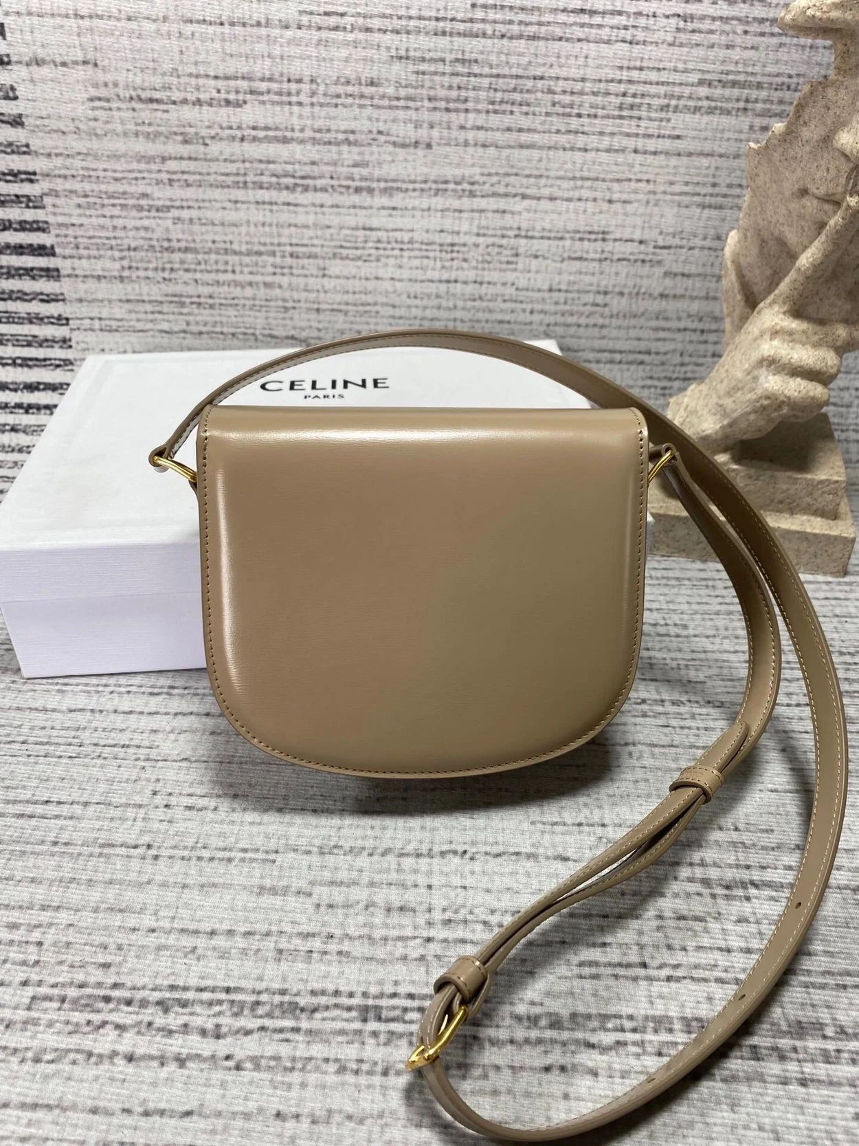 셀린느 클레아 베사체 백 베이지