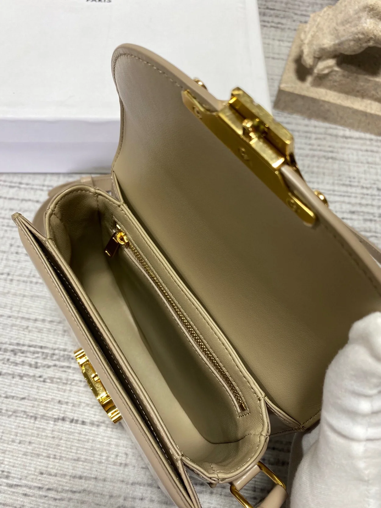 셀린느 클레아 베사체 백 베이지