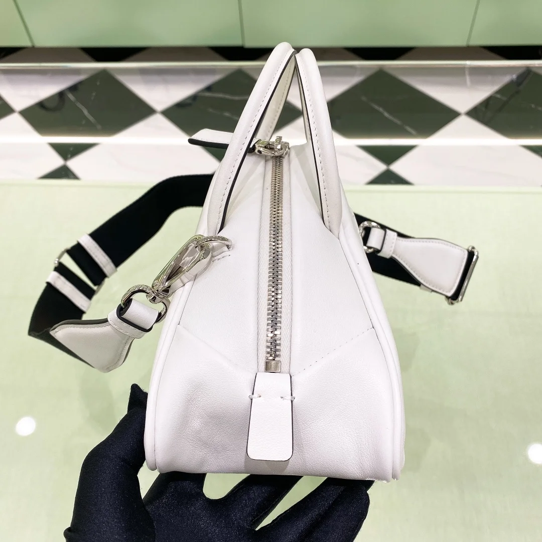 프라다 1BB082 화이트 숄더백