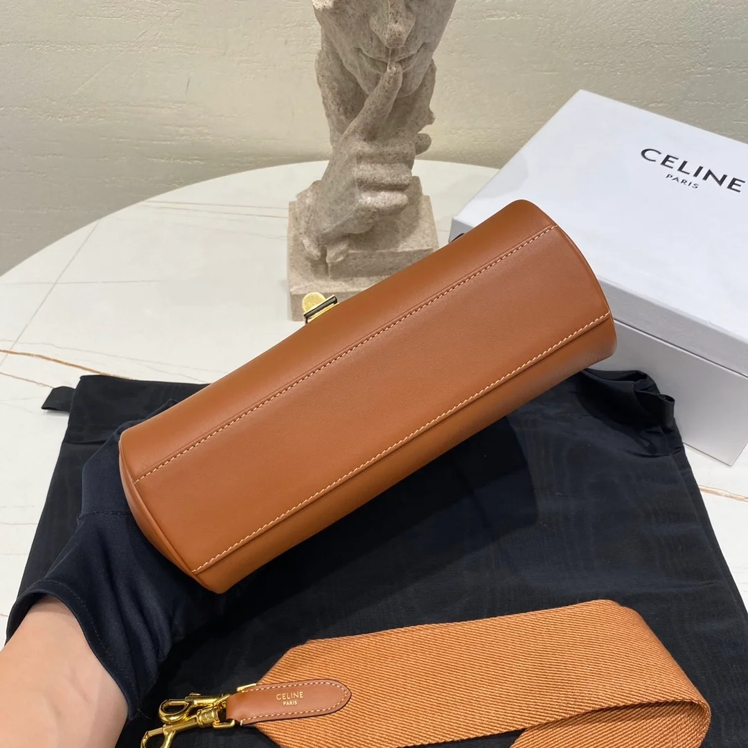 셀린느 틴 소프트 16 백 브라운