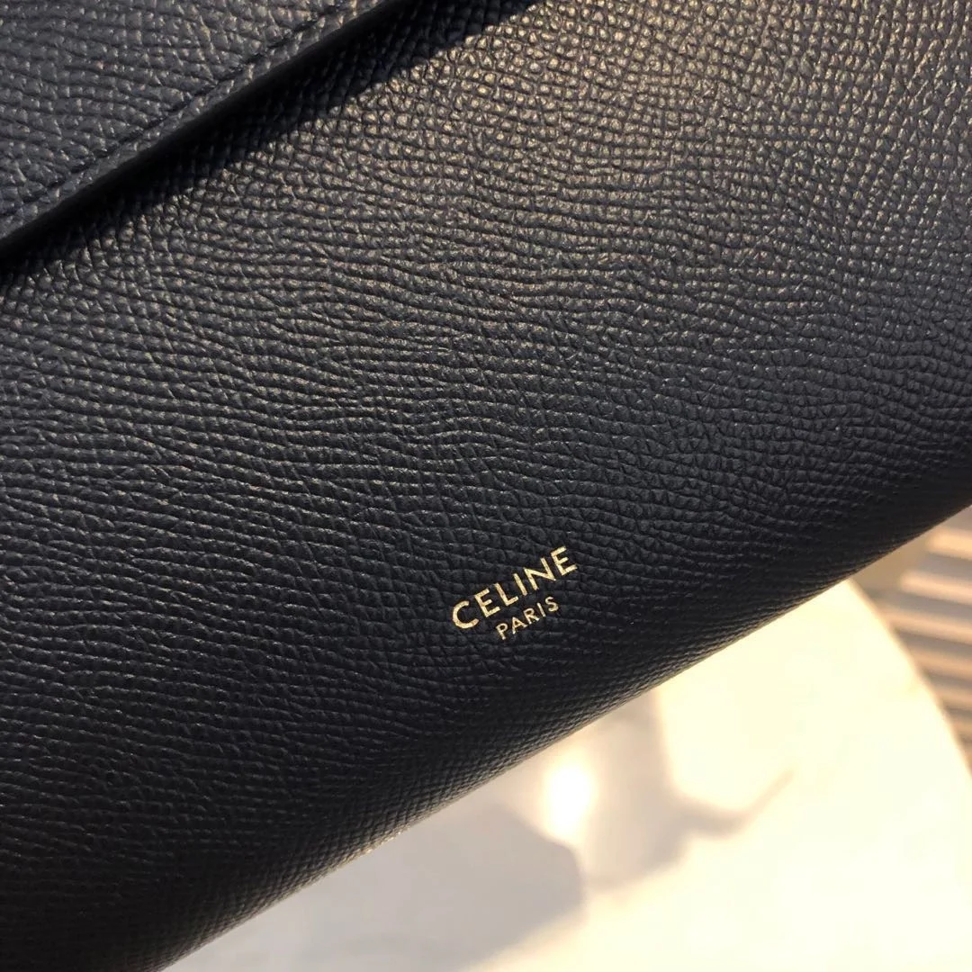 셀린느 나노 벨트백 블랙