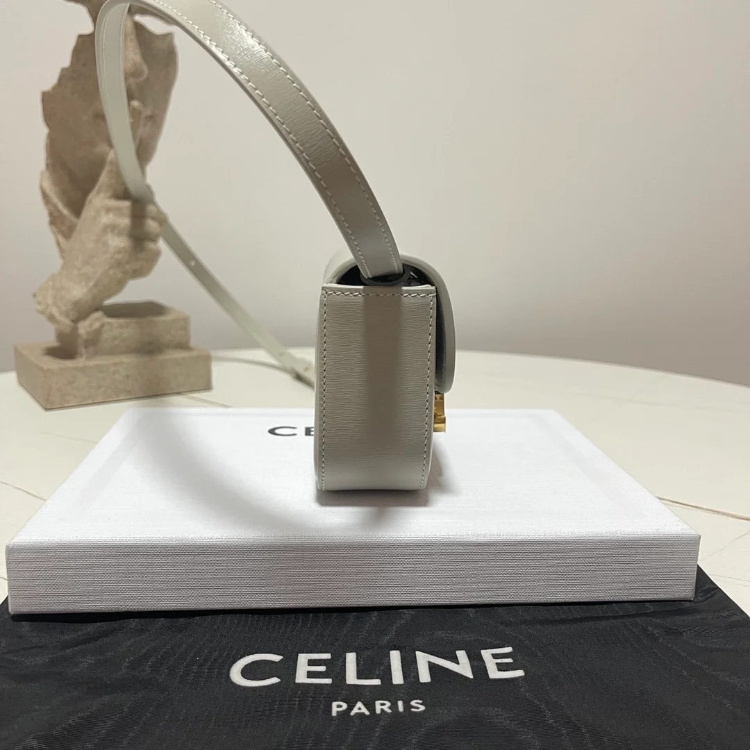 셀린느 미니 클로드 백 화이트 그레이