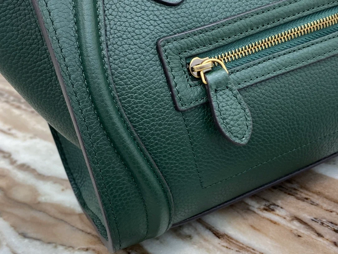 셀린느 나노 러기지백 드럼 카프스킨 골드그린