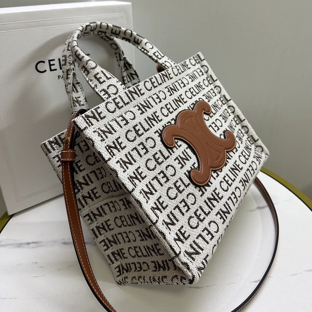 셀린느 스몰 카바스 타이스 올오버 프린트 내추럴 탠