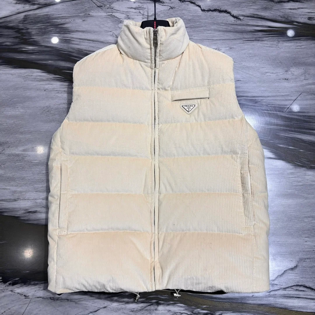 프라다 코듀로이 다운 패딩 베스트 아이보리