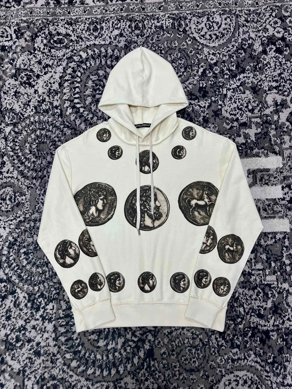 돌체앤가바나 코인 프린트 후드
