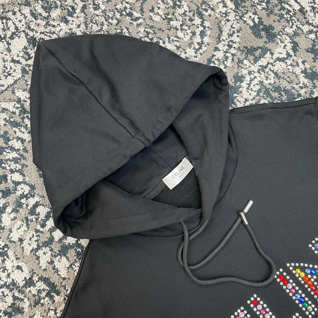 셀린느 블랙 라인스톤 레터링 로고