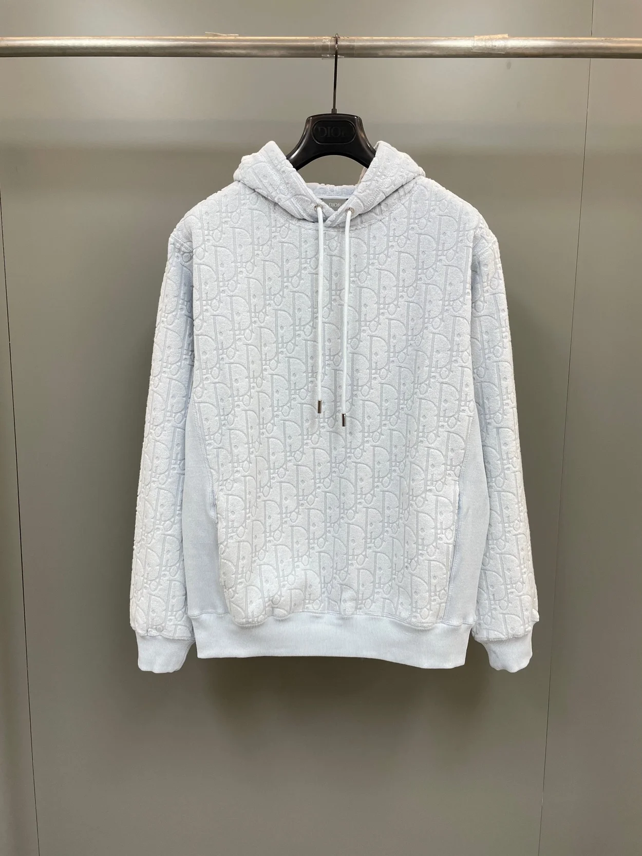 디올 오블리크 후드 스카이
