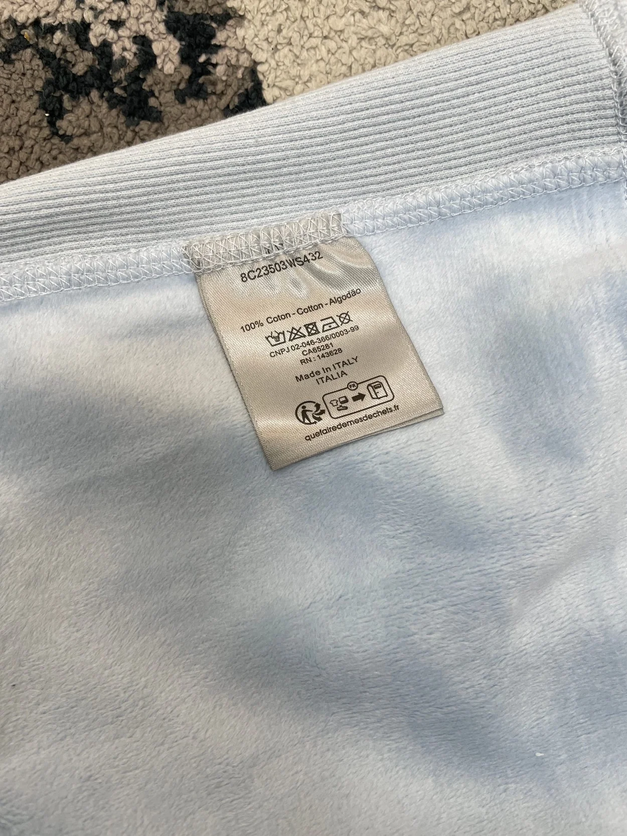 디올 오블리크 후드 스카이