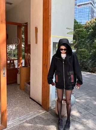 구찌 웹 디테일 코튼 후드