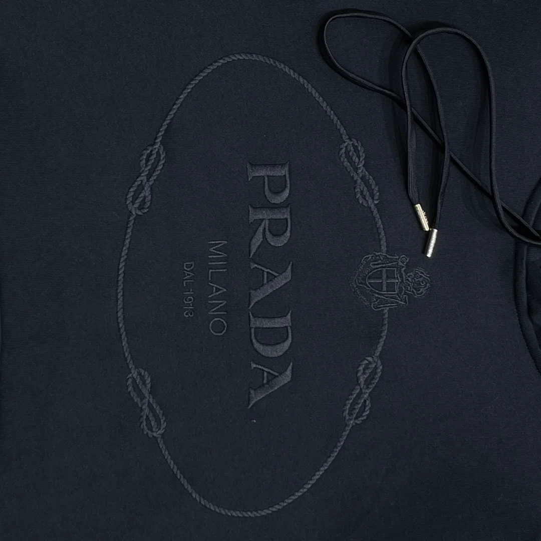 프라다 드로스트링 후드 탑