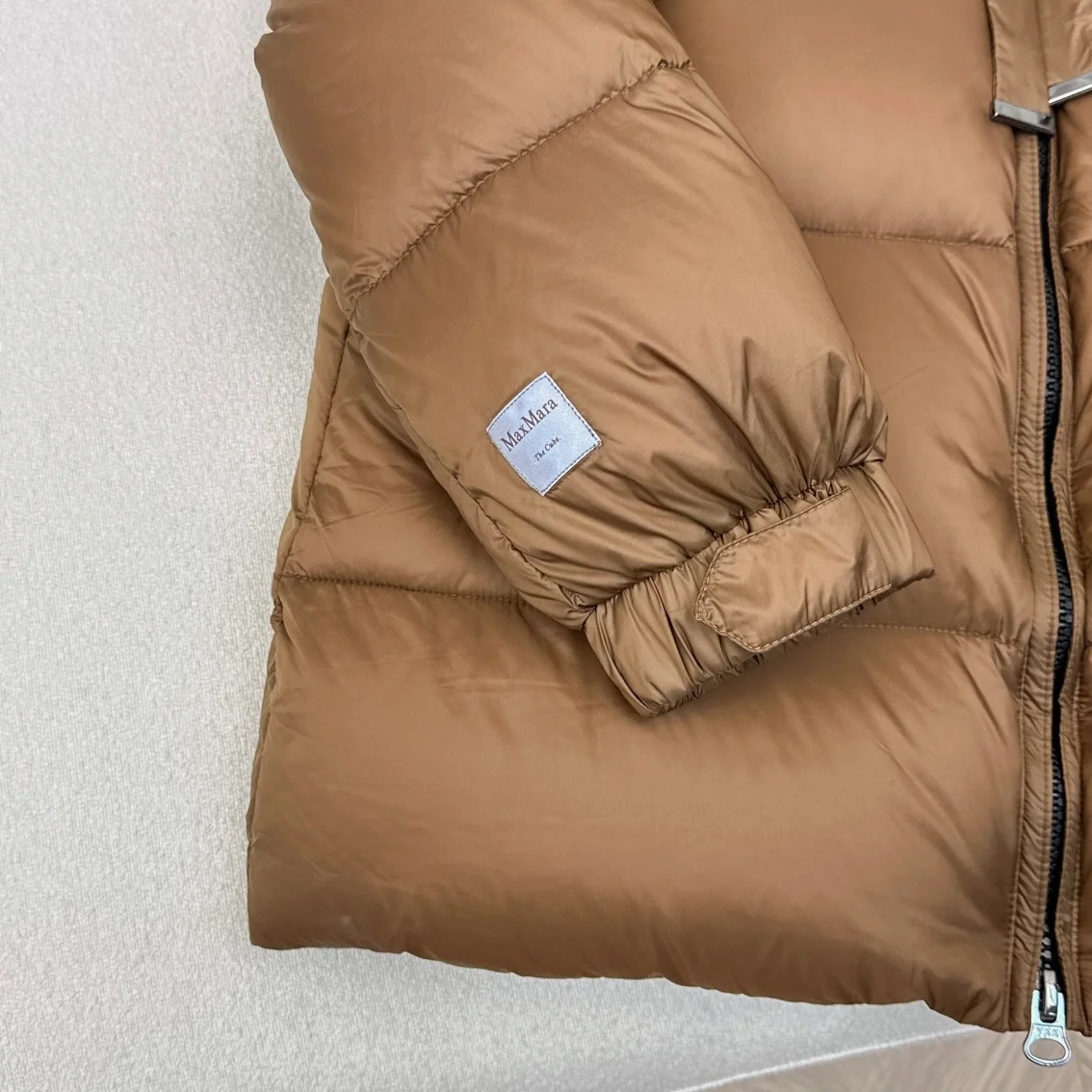 막스마라 쇼트 다운 재킷