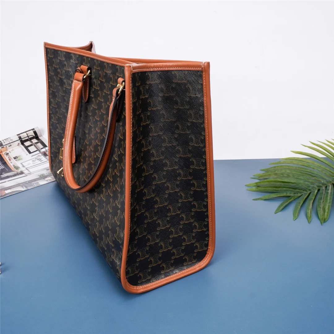 셀린느 호리존탈 카바스 토트백 탠