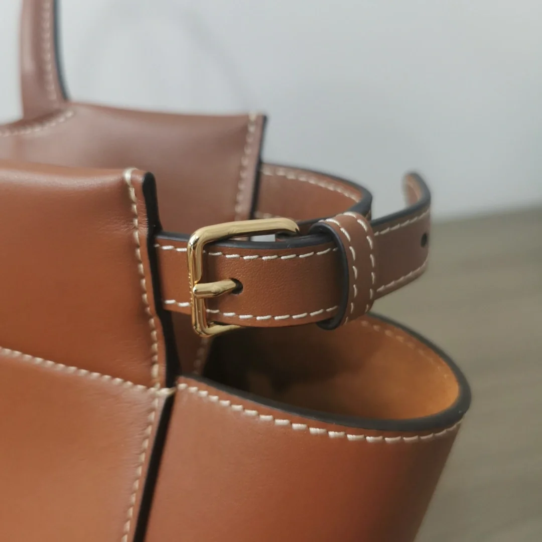 셀린느 카바스 부르주아 백 탠