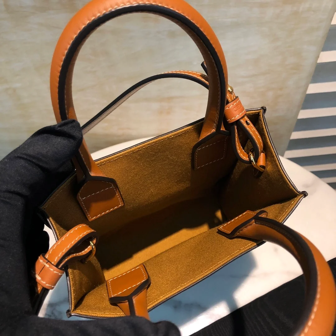 셀린느 미니 버티컬 카바스 백 탠