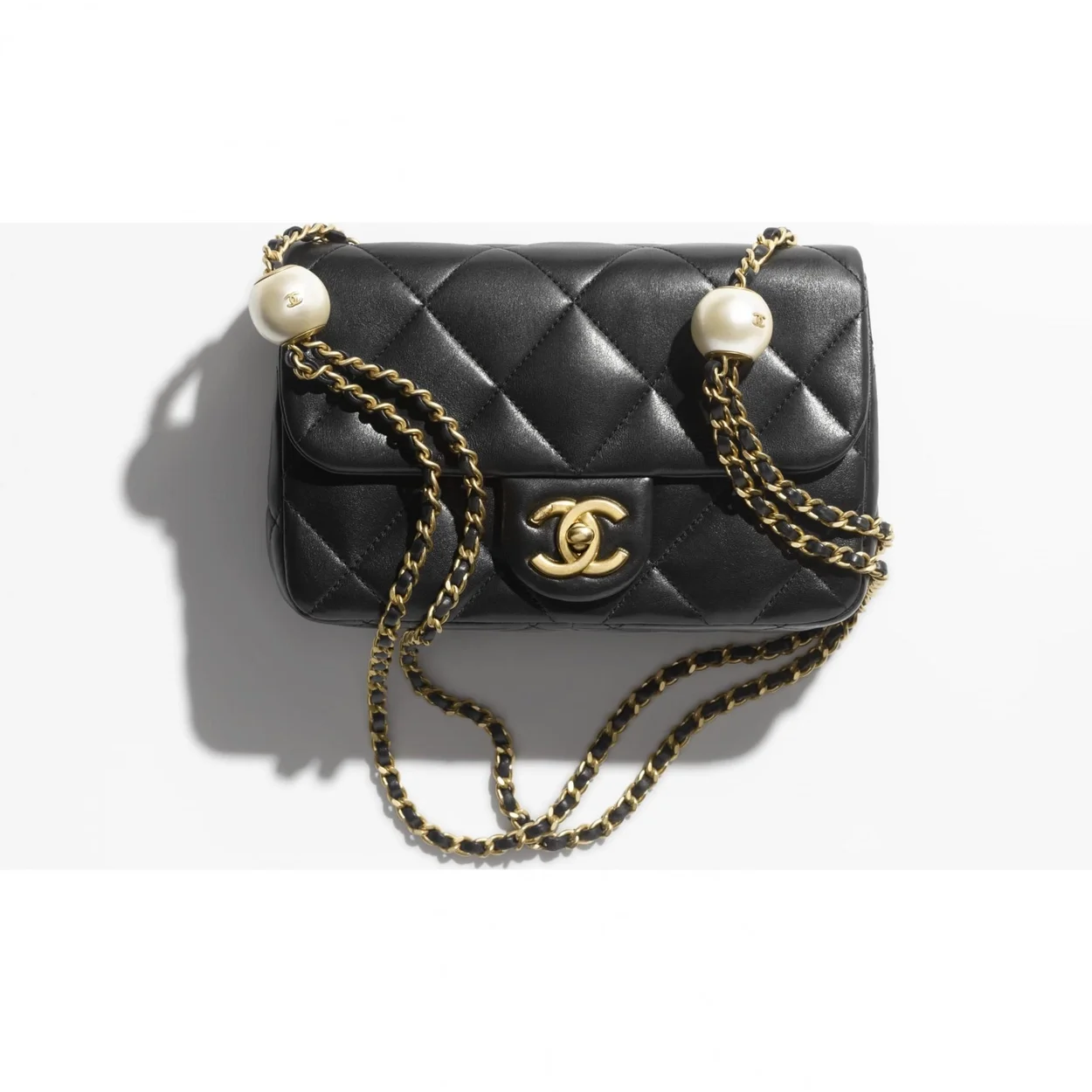 샤넬 스몰 플랩백 블랙 & 골드메탈