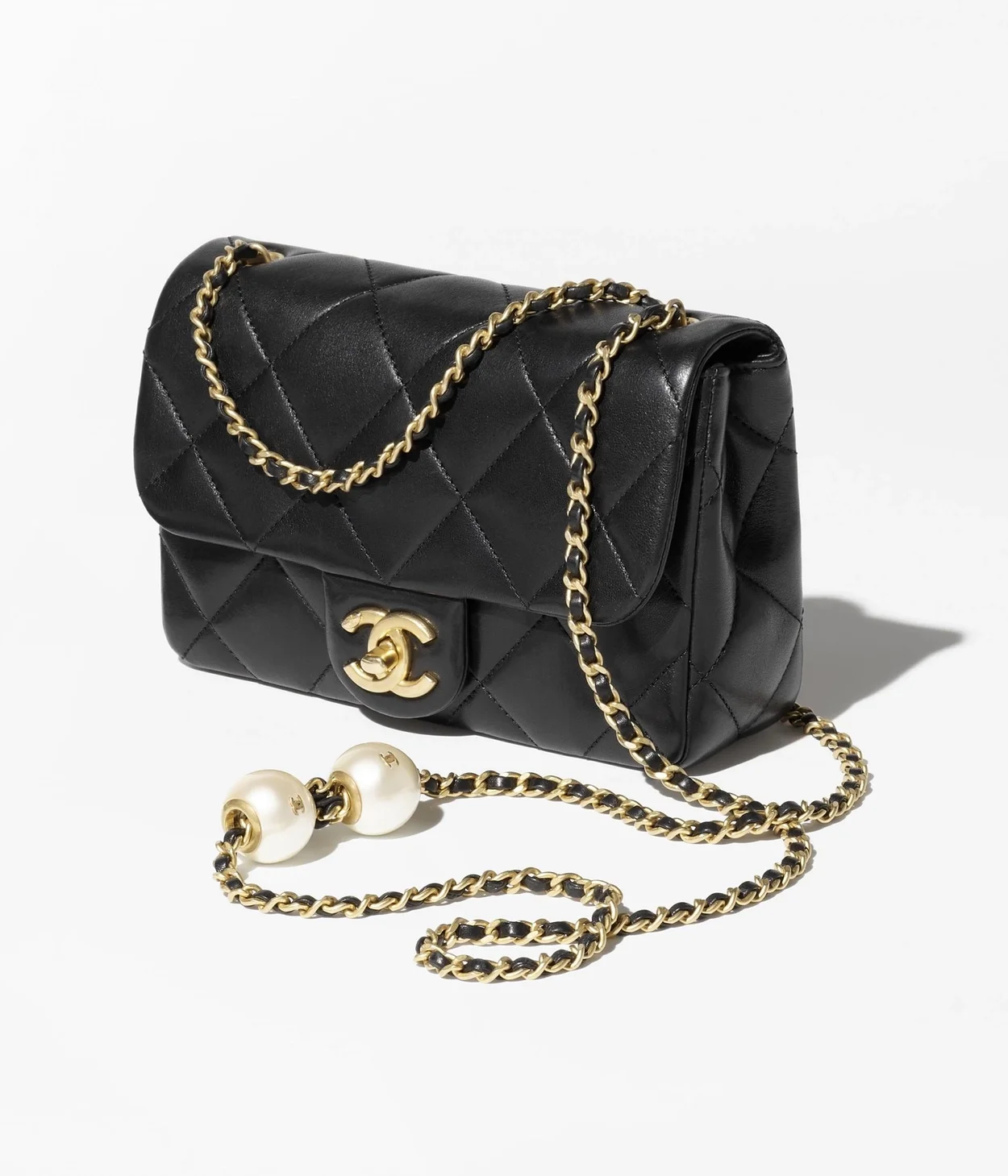 샤넬 스몰 플랩백 블랙 & 골드메탈
