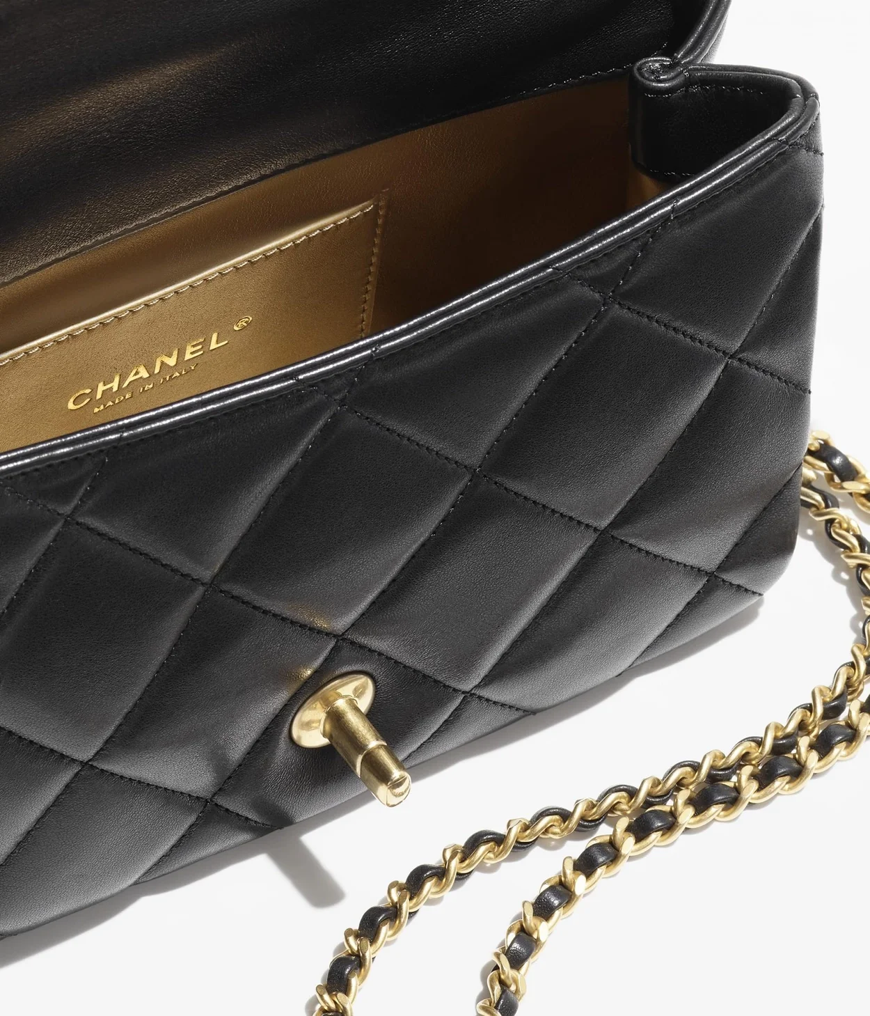 샤넬 스몰 플랩백 블랙 & 골드메탈