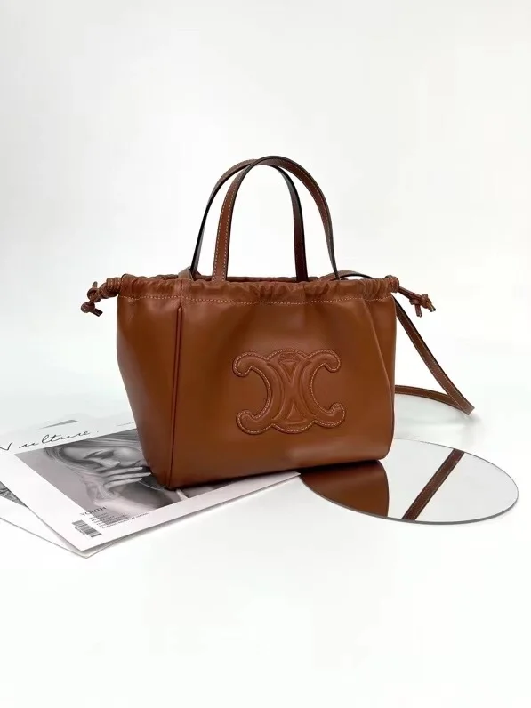 셀린느 드로우스트링 카바스 스몰 백 브라운