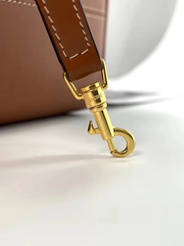 셀린느 드로우스트링 카바스 스몰 백 브라운