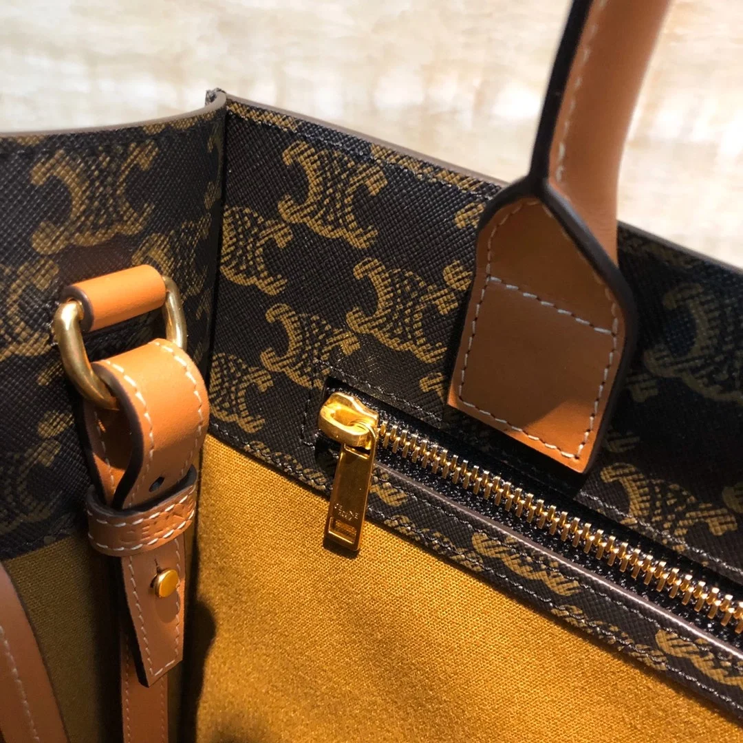 셀린느 스몰 버티컬 카바스 백 탠