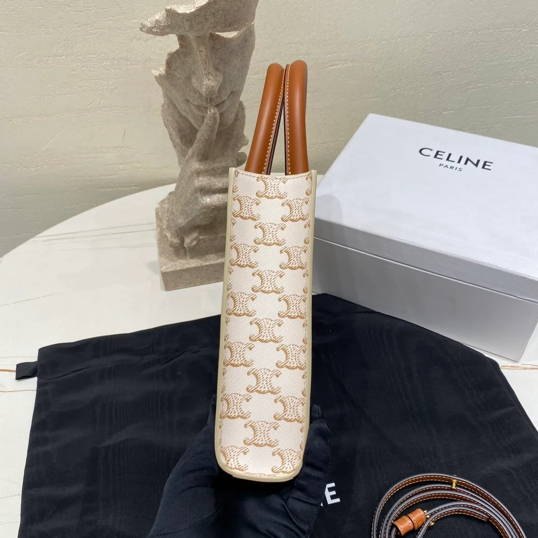 셀린느 미니 버티컬 카바스 백 화이트 탠