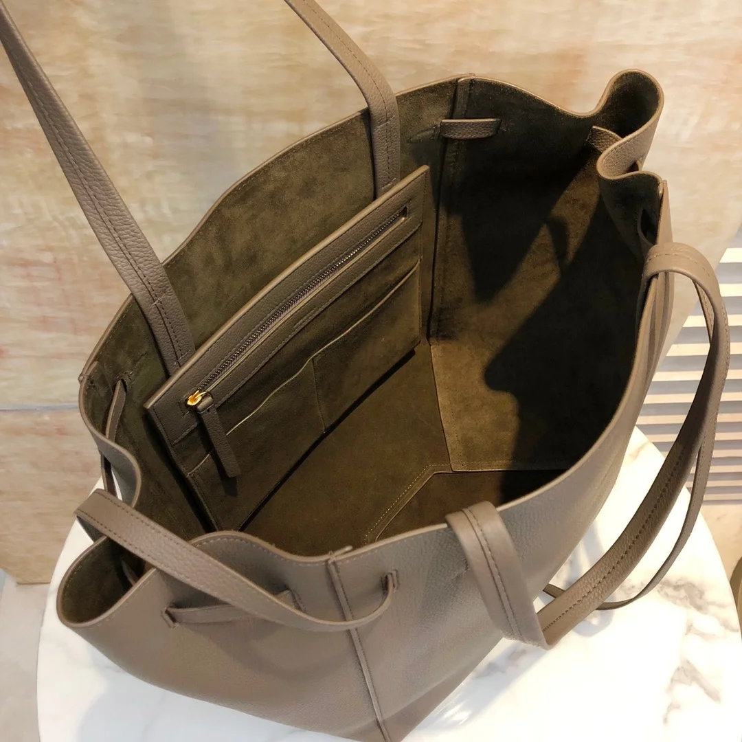 셀린느 스몰 카바스 팬텀 백 카키