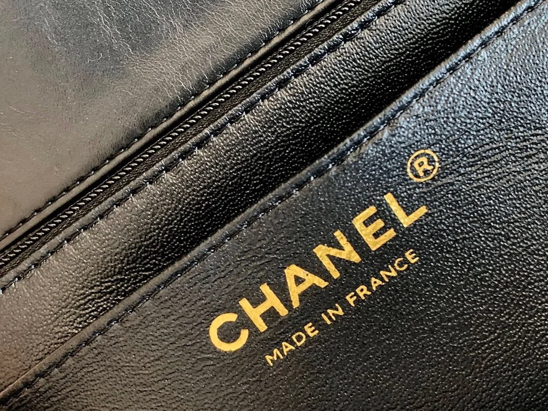 샤넬 2.55백 스터드 빈티지