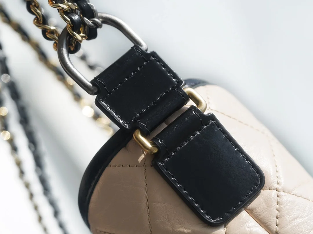 샤넬 가브리엘 스몰 호보백 살구