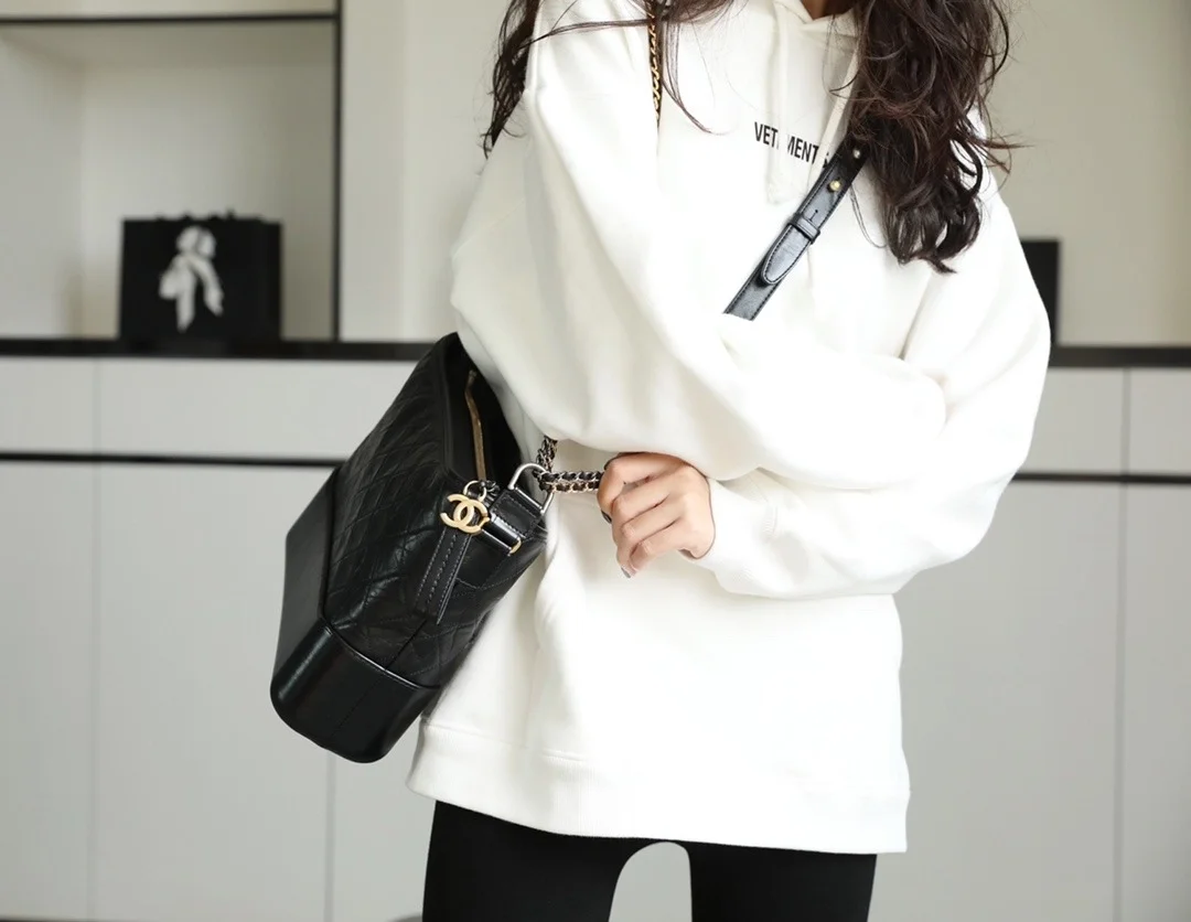 샤넬 가브리엘 호보백 라지