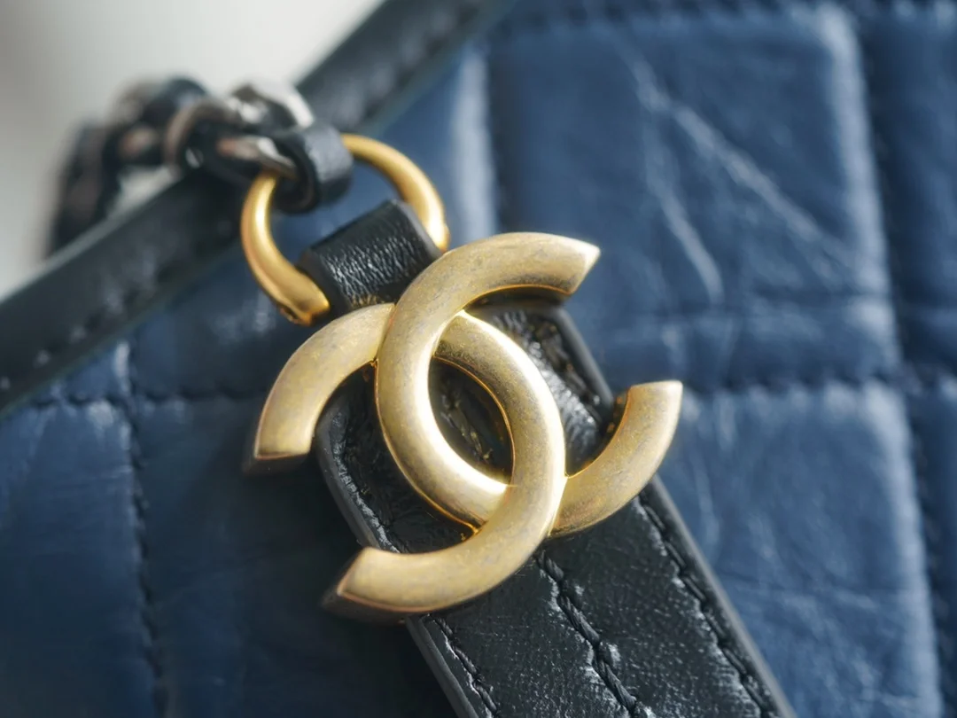 샤넬 가브리엘 스몰 호보백 블루