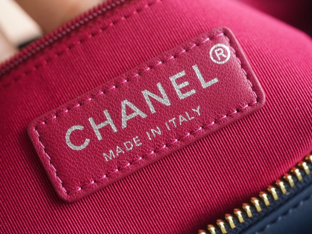 샤넬 가브리엘 스몰 호보백 블루