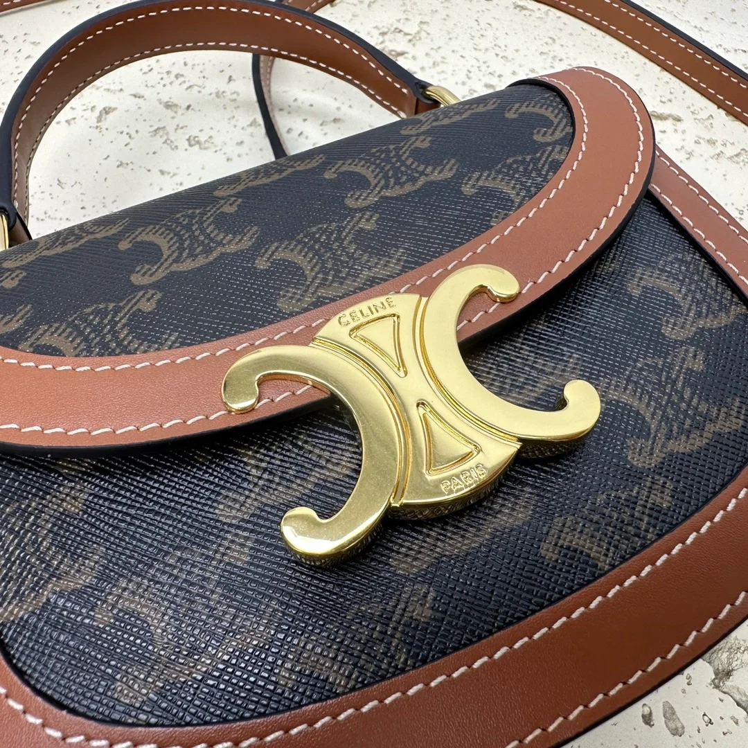 셀린느 미니 클레아 베사체 트리옹프 백 탠