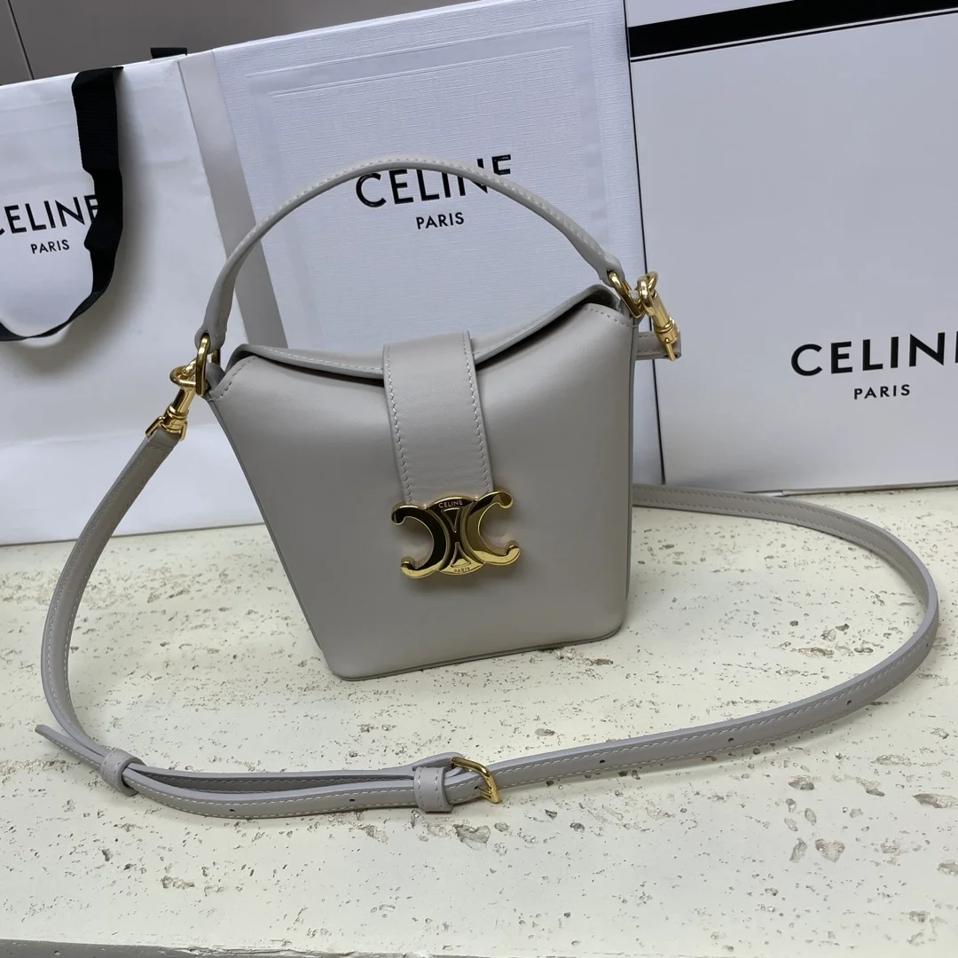 셀린느 미니 트리옹프 버킷백 라이트스톤