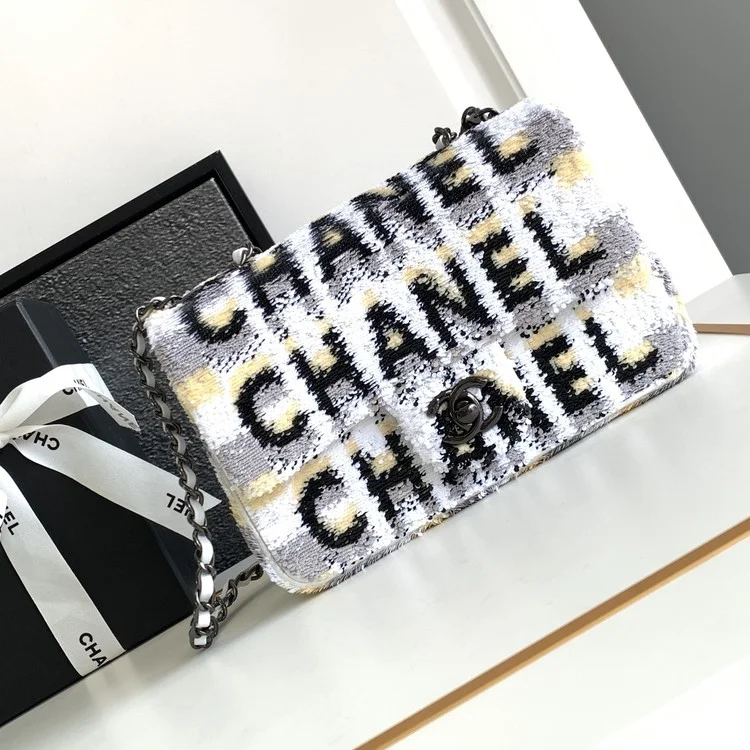 샤넬 24ss 클래식 25cm