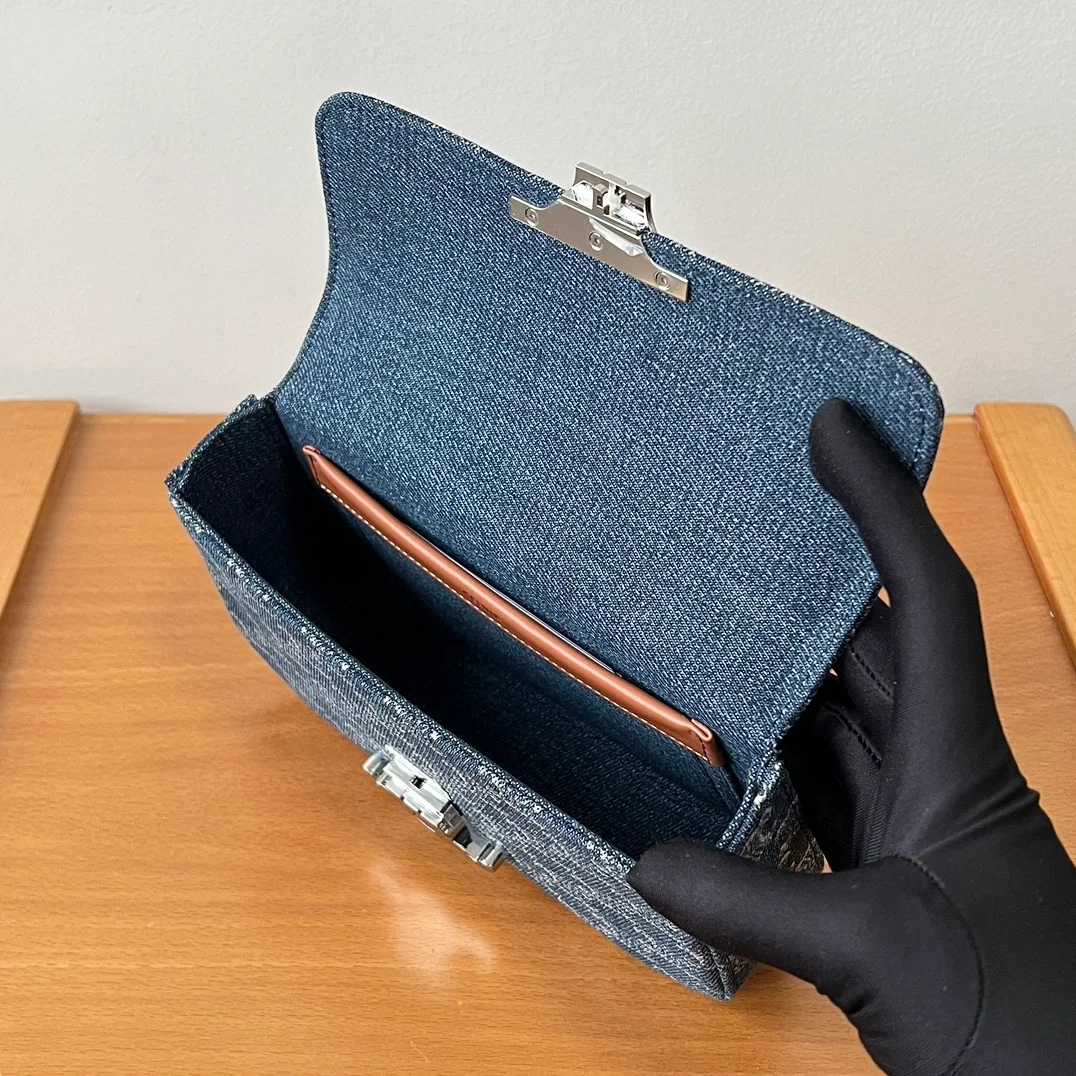 셀린느 트리오페 올오버 데님 숄더백