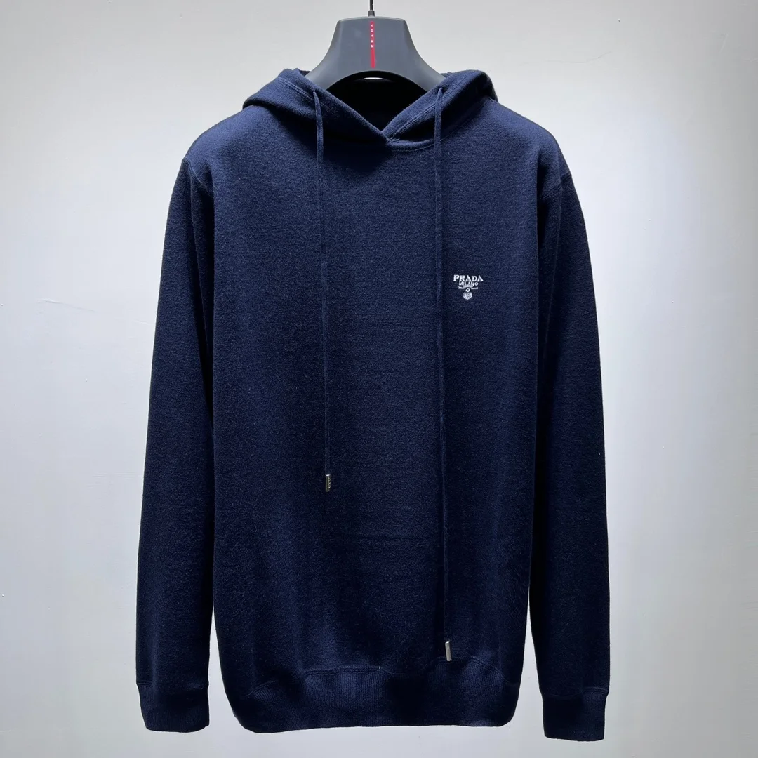 프라다 엠브로이드 네이비 후드