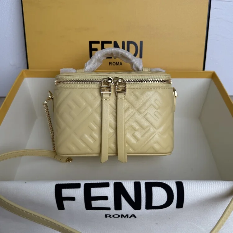 펜디 베니티 숄더 8BS108