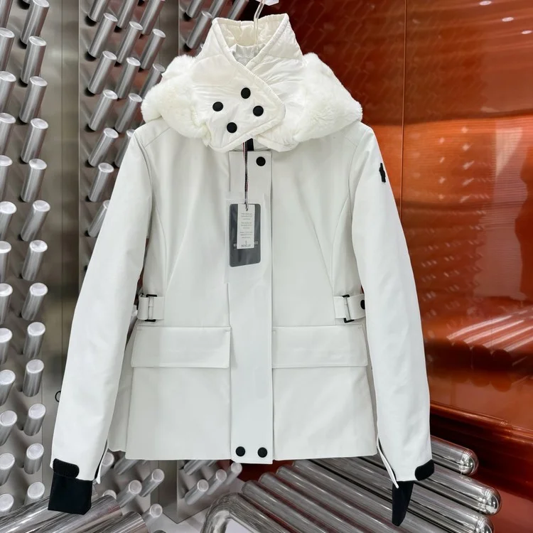 몽클레어 숏 패딩  화이트