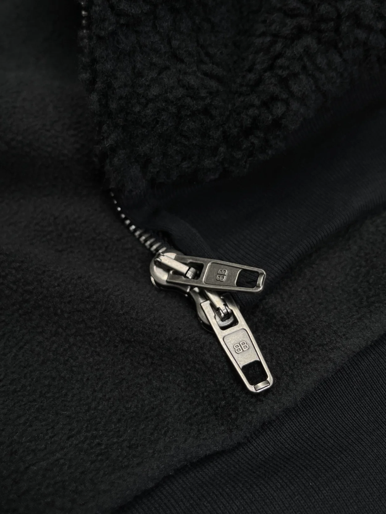 발렌시아가 플리스 후드 집업