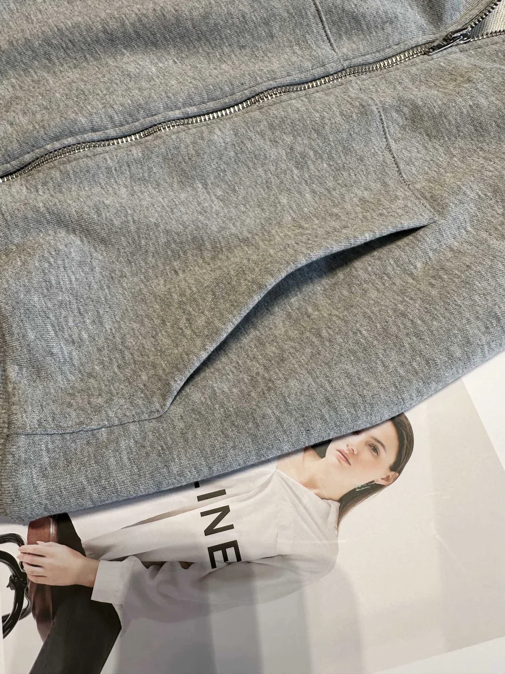 셀린느 트리옹프 코튼 후드 집업