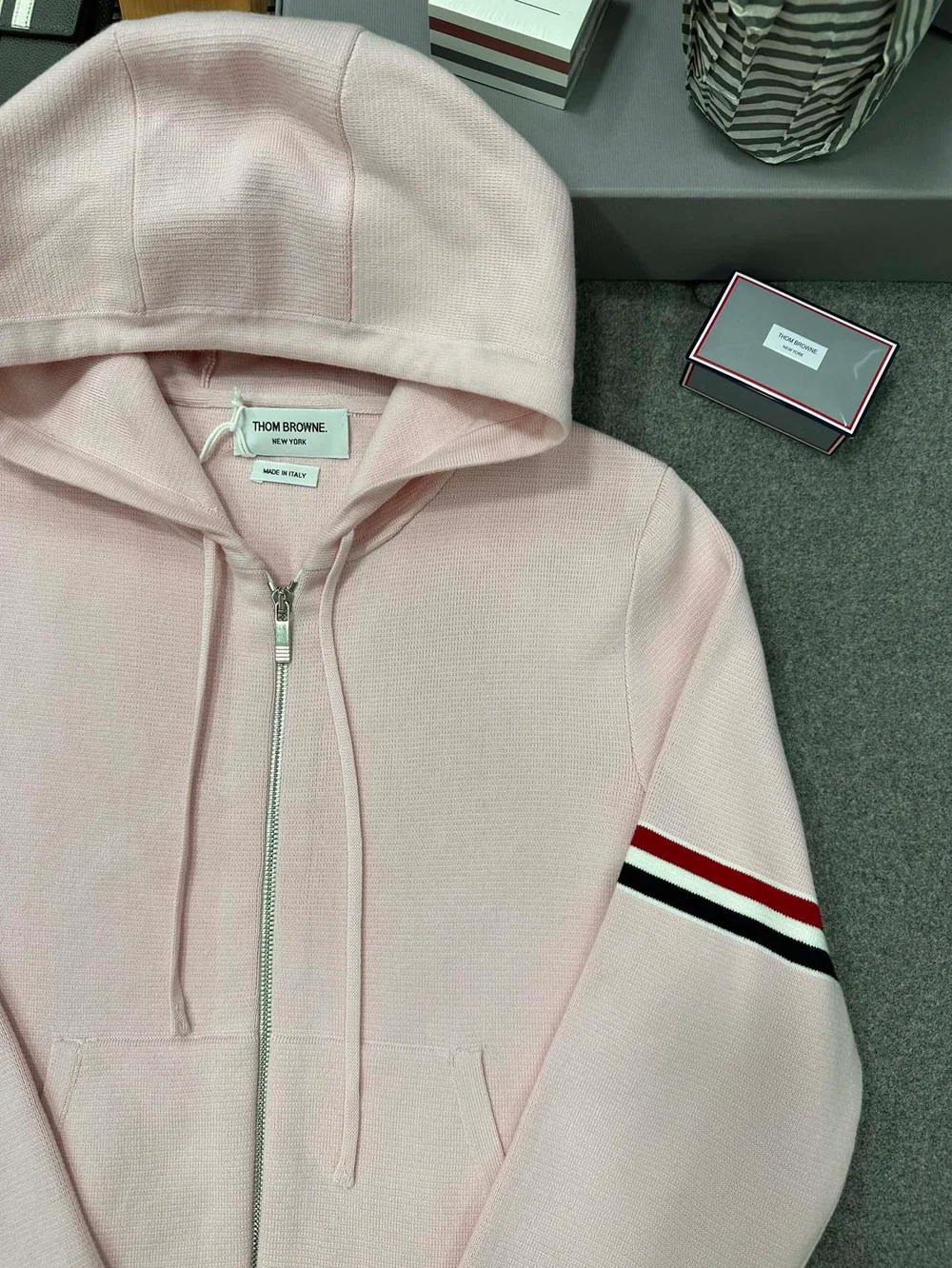 톰브라운 코튼 밀라노 암밴드 후디 핑크