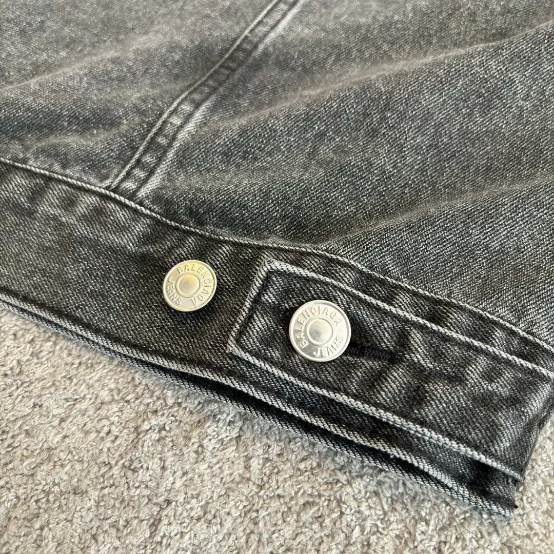 발렌시아가 디스트레스드 데님 후디