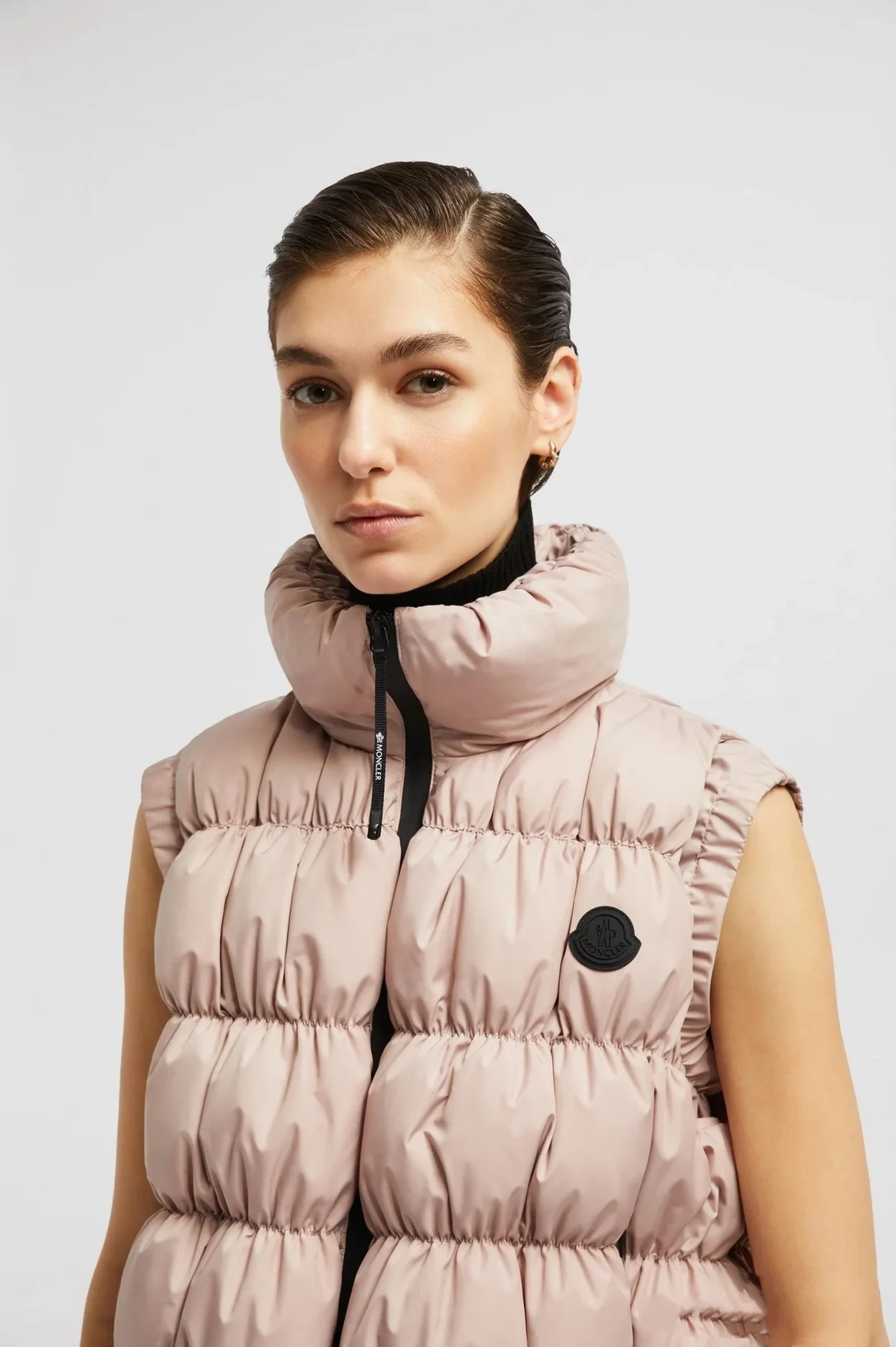 몽클레어 Apriate 다운 베스트