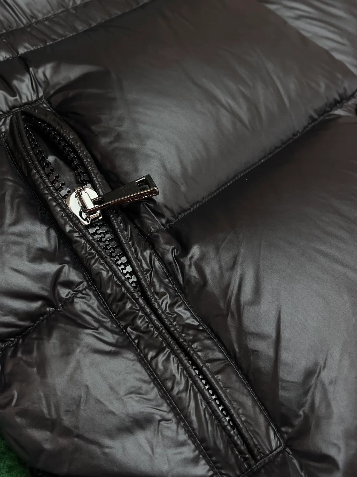 몽클레어 카베타즈 롱다운 재킷