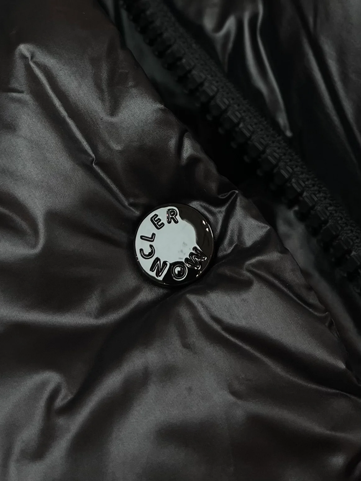 몽클레어 카베타즈 롱다운 재킷