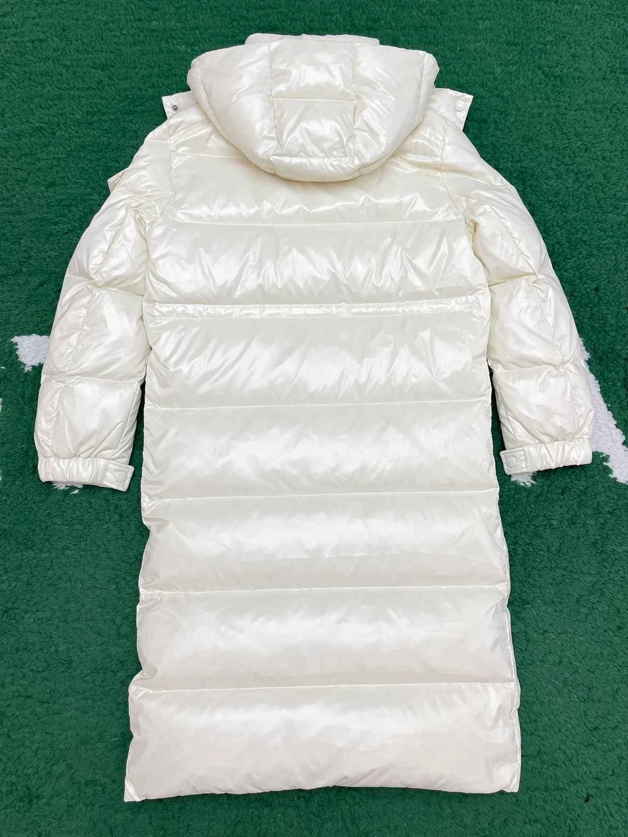 몽클레어 카베타즈 롱다운 재킷